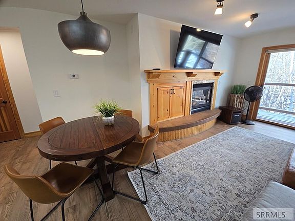 4th image of 2740 Shadowmoon Ln #221