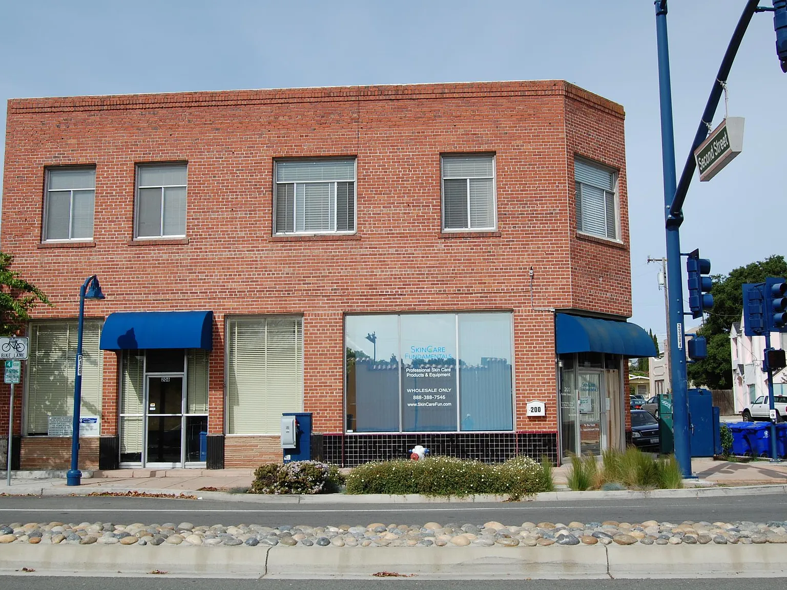 1 bed, 700 sqft, $1,800 — Photo 1