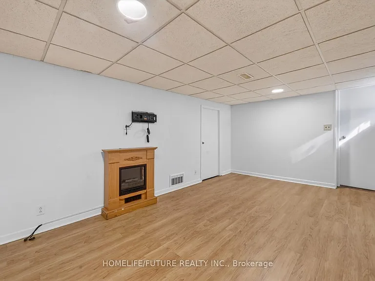 226 Wilson Rd S — Photo 10