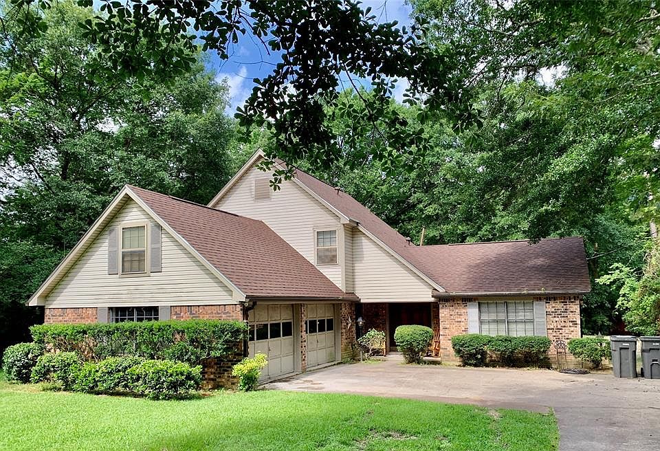 1st image of 204 Echo Ln