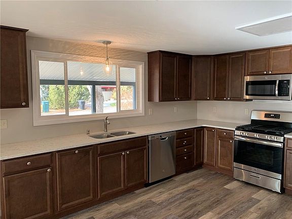 4th image of 2403 Golden Blvd