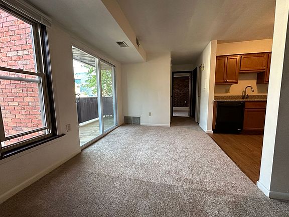 3rd image of 613 Copeland St #552