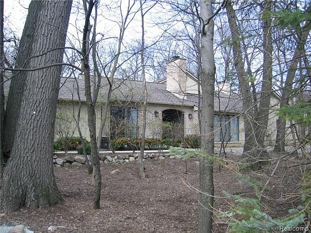 1st image of 1120 S Timberview Trl #129