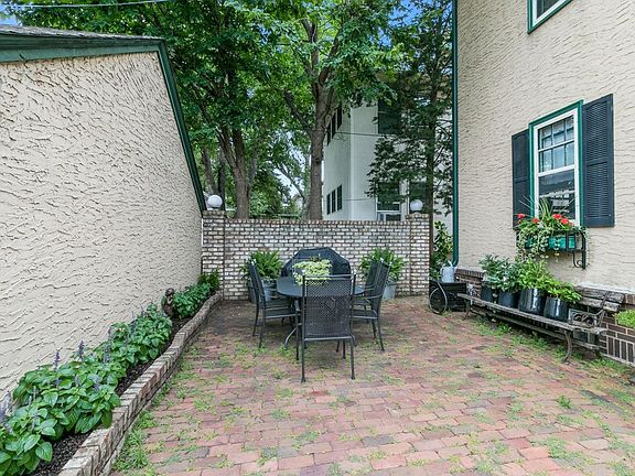 3rd image of 3540 Humboldt Ave S