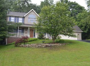 3303 Carriage Cir, Export, PA 15632