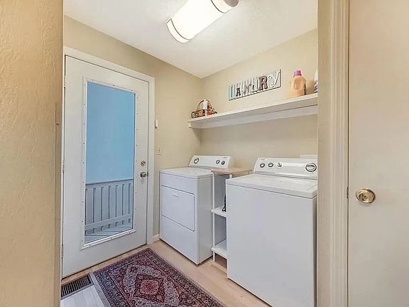 5th image of 203 Grandview Ave