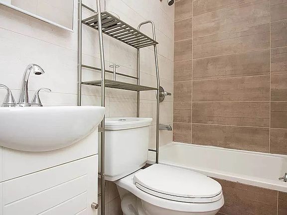 5th image of 351 Washington Ave #7