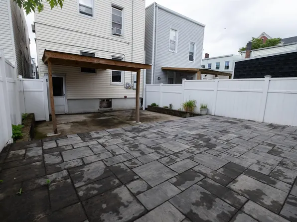 6 Apollo Street image 30 of 38