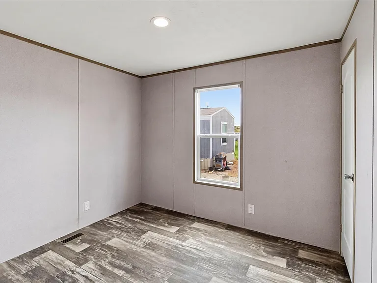 5670 E Austin St — Photo 14