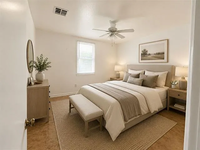 1010 Lesan Dr — Photo 7