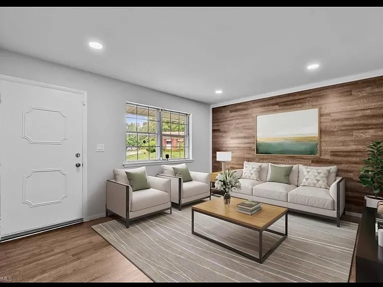5005 Farmoor Cir — Photo 10