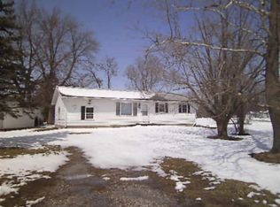 1973 S Westgate Dr, Decatur, IL 62521