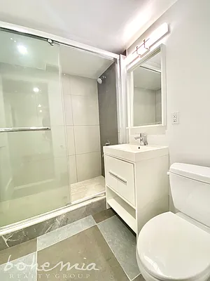 Rented by Bohemia Realty Group | media 7