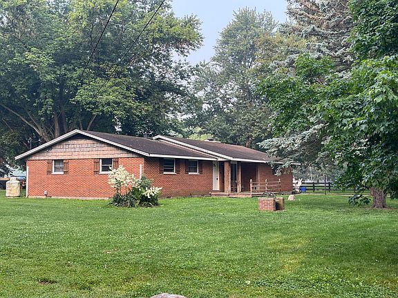 3rd image of 888 Martindale Rd