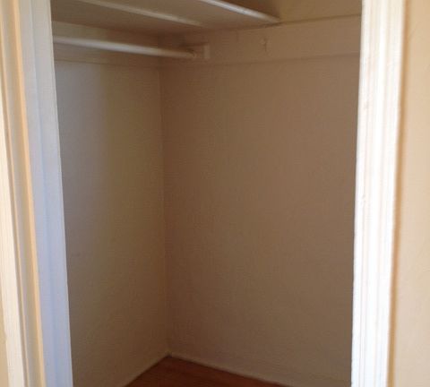 5th image of 411 N Tyndall Ave