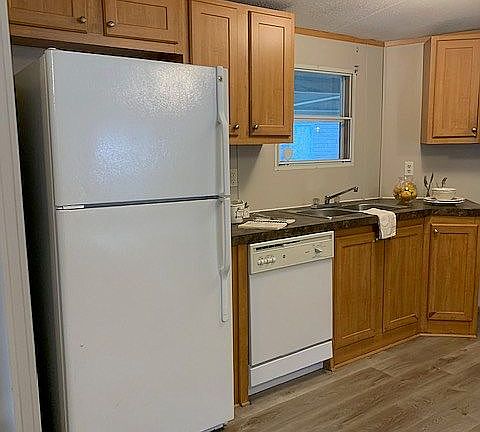 3rd image of 223 Blanco Dr