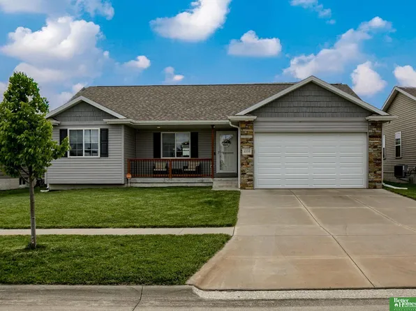 4559 W Whisperwood St, Lincoln, NE 68528