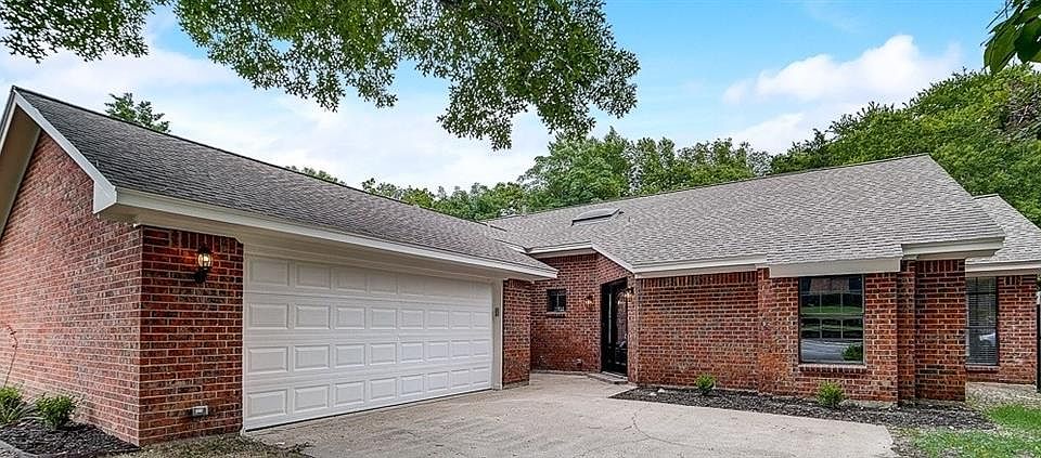 1st image of 5024 Groom Ln