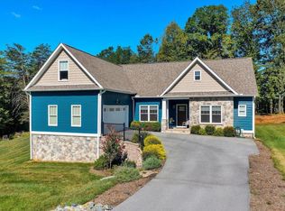 360 Bermuda Dr, Hardy, VA 24101