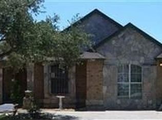 1241 N Oakmont Loop, Laredo, TX 78045