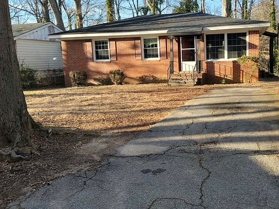 2nd image of 35 Lynwood Dr