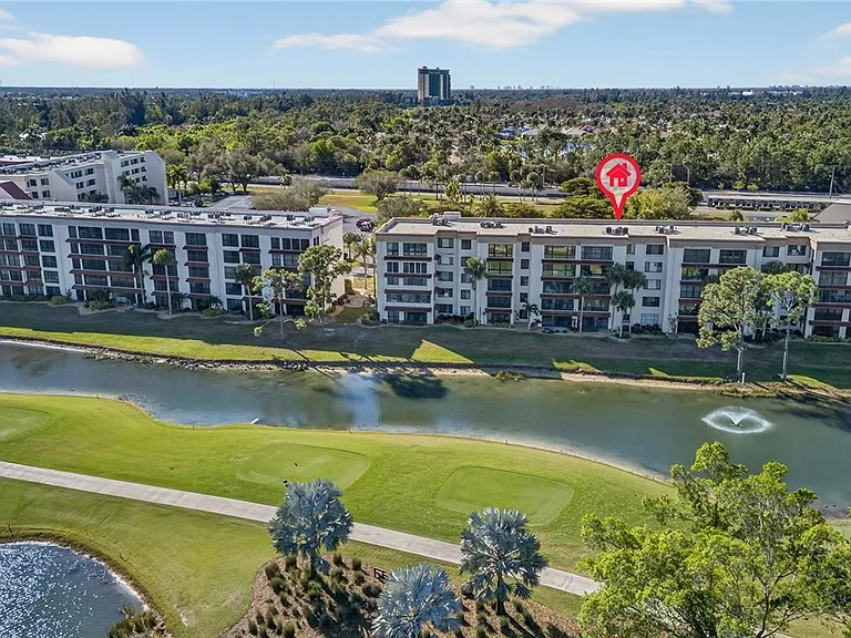 7430 Lake Breeze Dr #313 — Photo 29