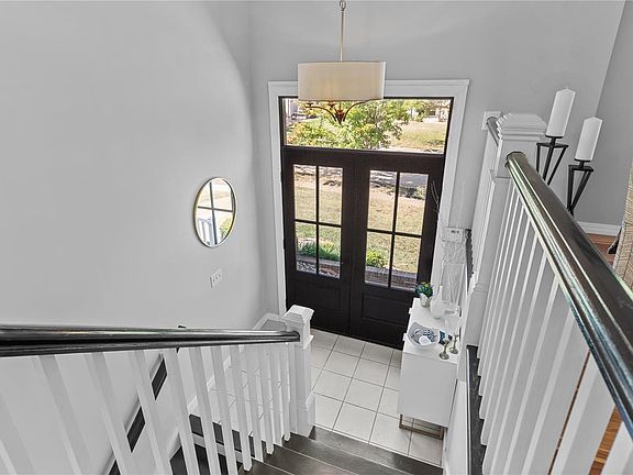 3rd image of 15376 Timber Hill Ln