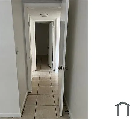 2 bed, 745 sqft, $2,200 — Photo 4