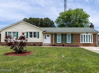 806 Winchester Rd, Jacksonville, NC 28546