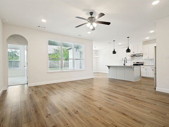 3rd image of 2405 Donella Dr