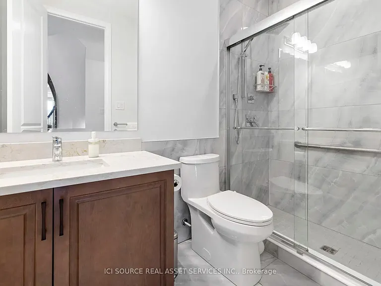 733 Coast Cir — Photo 13