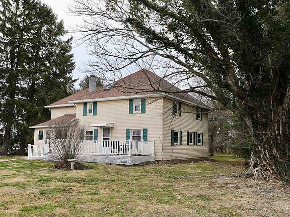 2nd image of 1224 Doak Rd