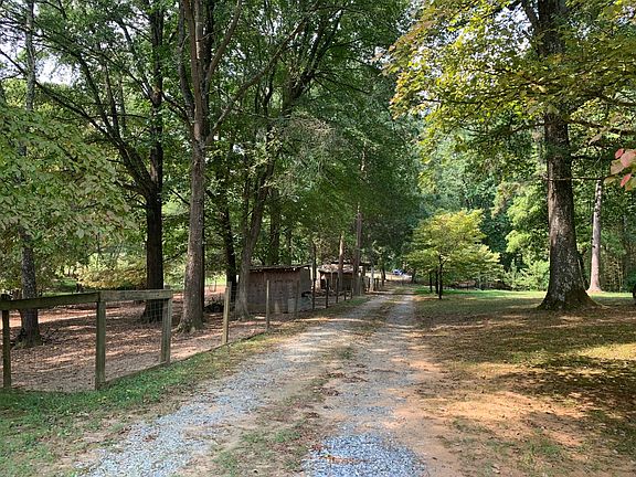 2nd image of 3614 Rankin Rd