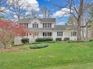 274 Bousman Cir, Hardy, VA 24101