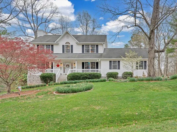 274 Bousman Cir, Hardy, VA 24101