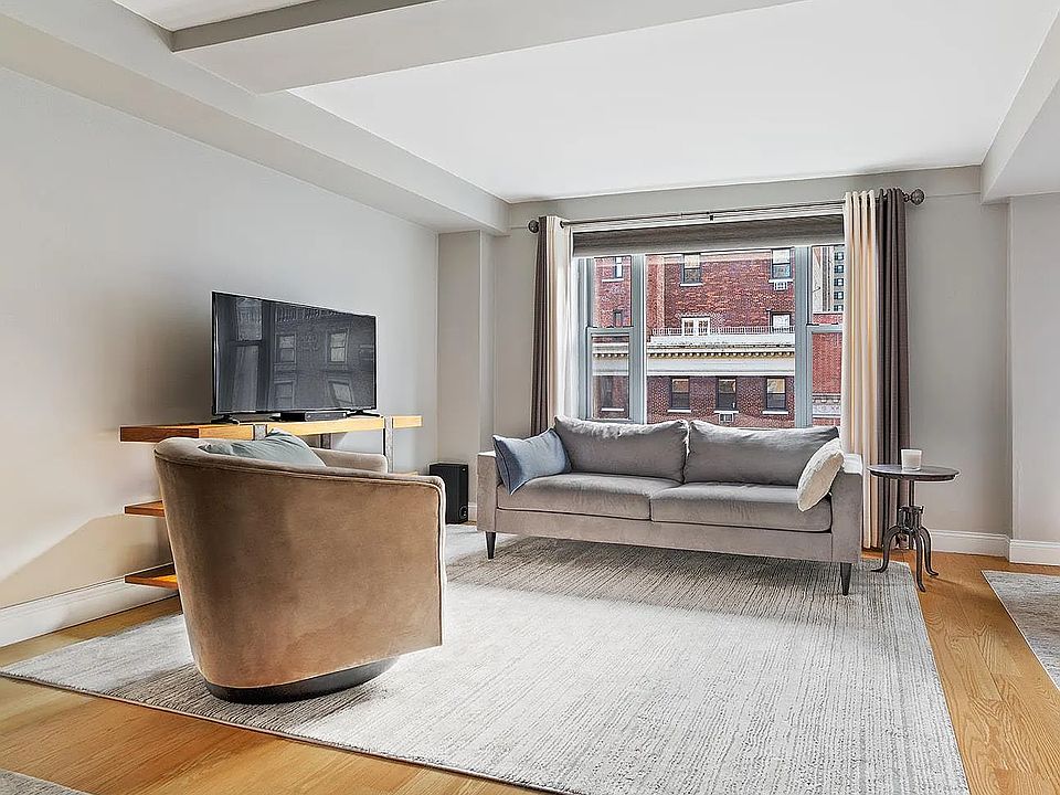 1st image of 310 Lexington Ave APT 13F