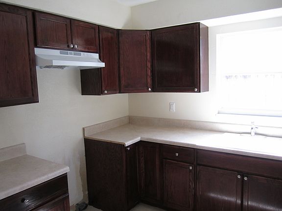 2nd image of 10405 N Altman St