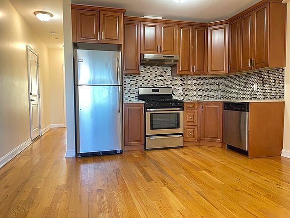 2nd image of 28-38 49th St #E3
