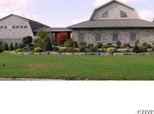 7293 Buckley Rd, Syracuse, NY 13212