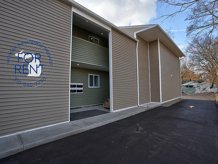 816 Asylum St — Photo 24