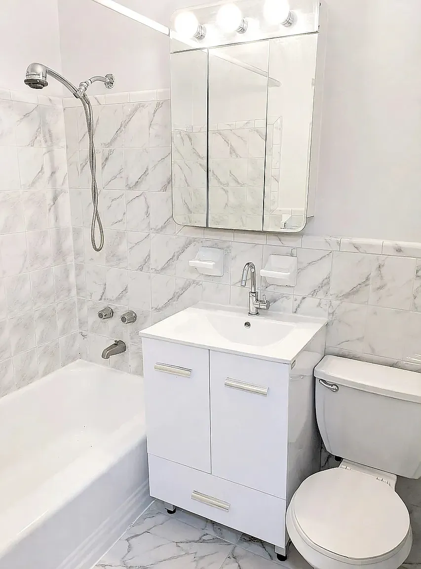 342 East 49th Street — Photo 4