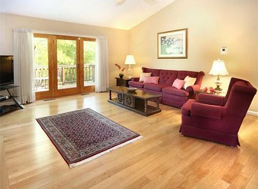 4th image of 33 Arborwood Dr