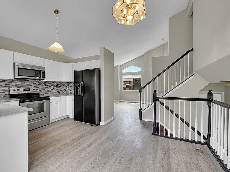 7732 Middle Bay Way — Photo 6