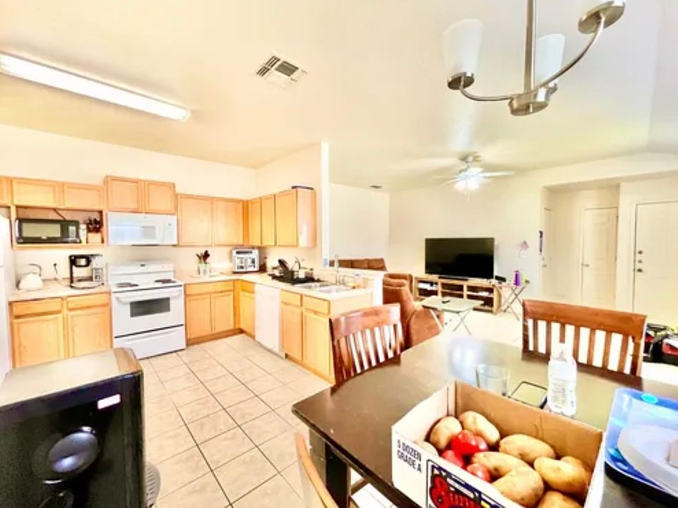 Open kitchen with a lot of space to work