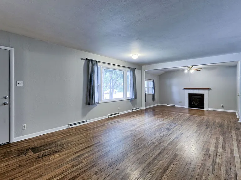 1521 Crestmore Pl — Photo 6