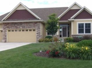 1612 Cannon Valley Dr, Northfield, MN 55057