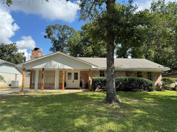 1771 Woodway Dr, New Caney, TX 77357