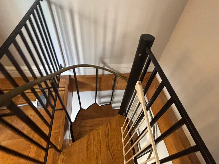 133 W 71st St #7C8C — Photo 9