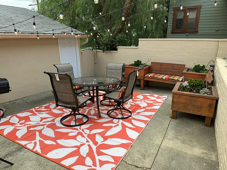 3249 Rowena Ave #4 — Photo 31