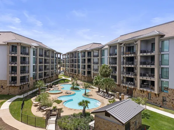 98 Island Drive #31, Horseshoe Bay, TX 78657